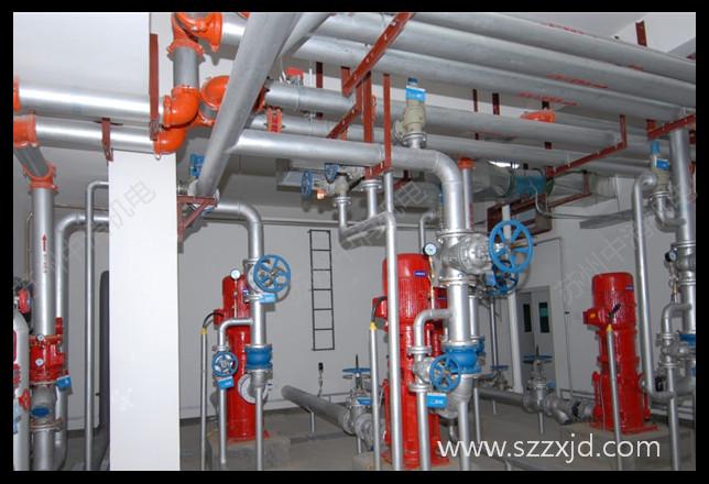 消防稳压泵的运行频率由安装在管道上压力表反馈信号